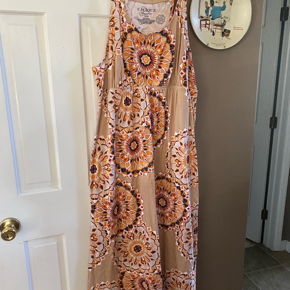 Cacique Intimates & Sleepwear Cacique 82 Tan Color Burst Night Gown